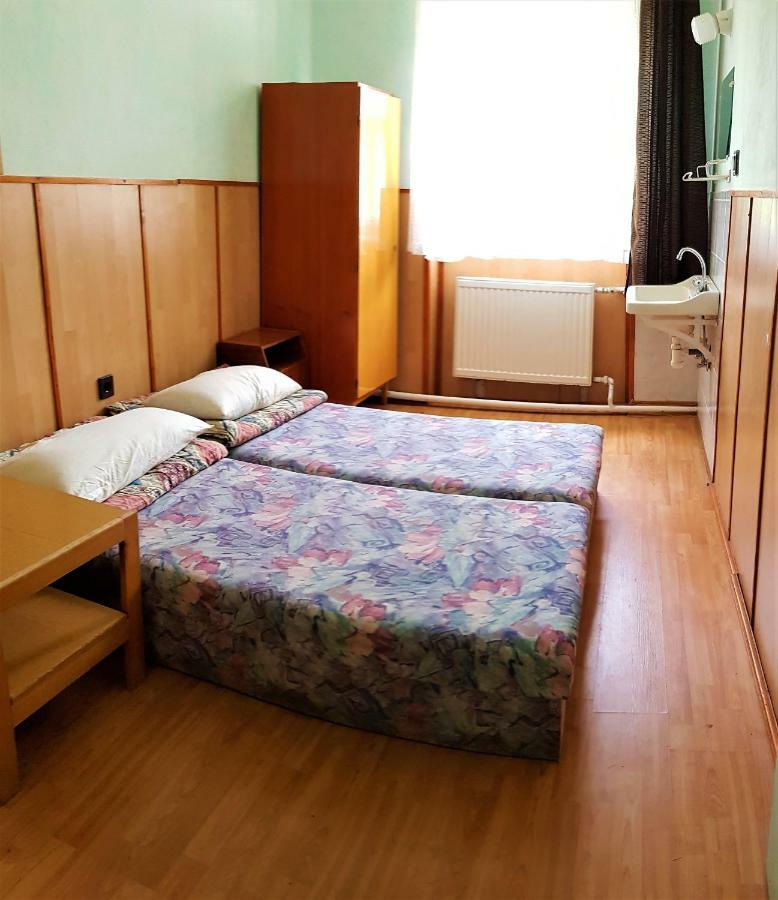 Muskatli Vendeghaz Hostel Parad Exterior photo